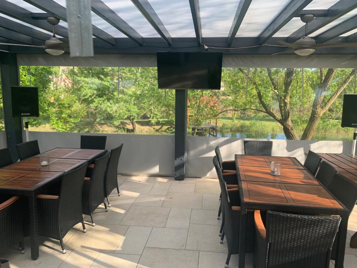 Kuria Vendeghaz Hotel Poroszlo Ngoại thất bức ảnh