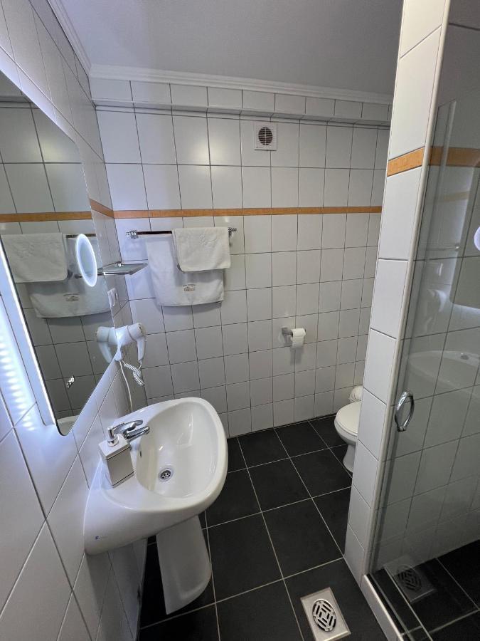 Kuria Vendeghaz Hotel Poroszlo Ngoại thất bức ảnh