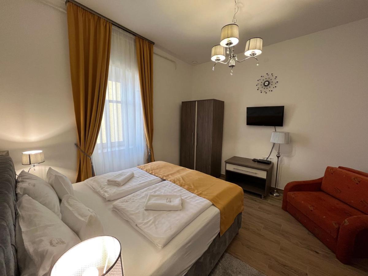 Kuria Vendeghaz Hotel Poroszlo Ngoại thất bức ảnh