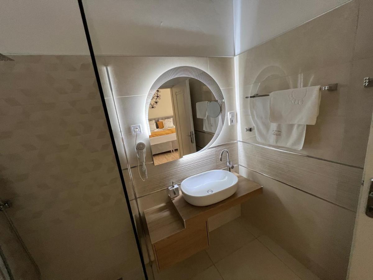 Kuria Vendeghaz Hotel Poroszlo Ngoại thất bức ảnh