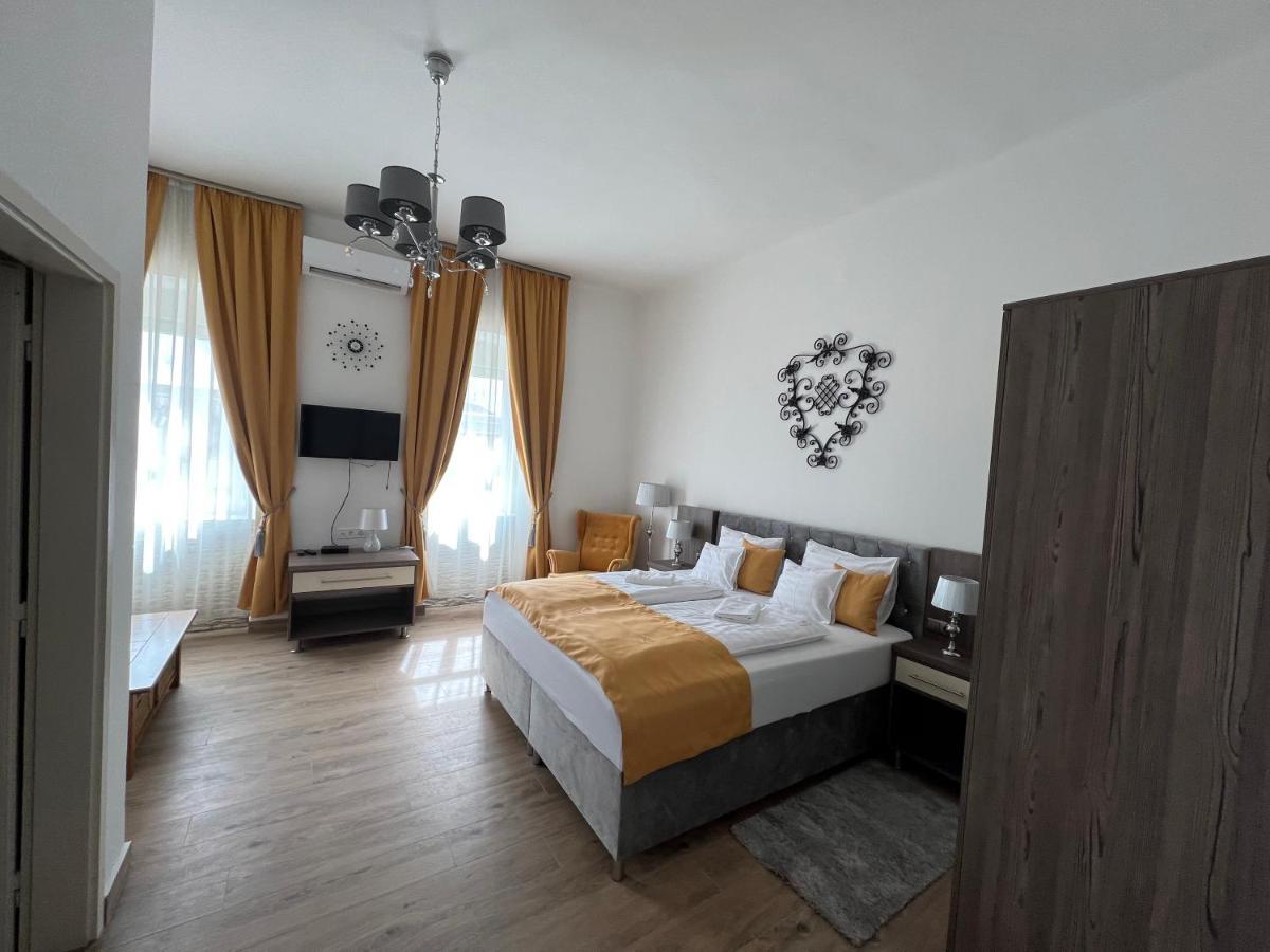Kuria Vendeghaz Hotel Poroszlo Ngoại thất bức ảnh