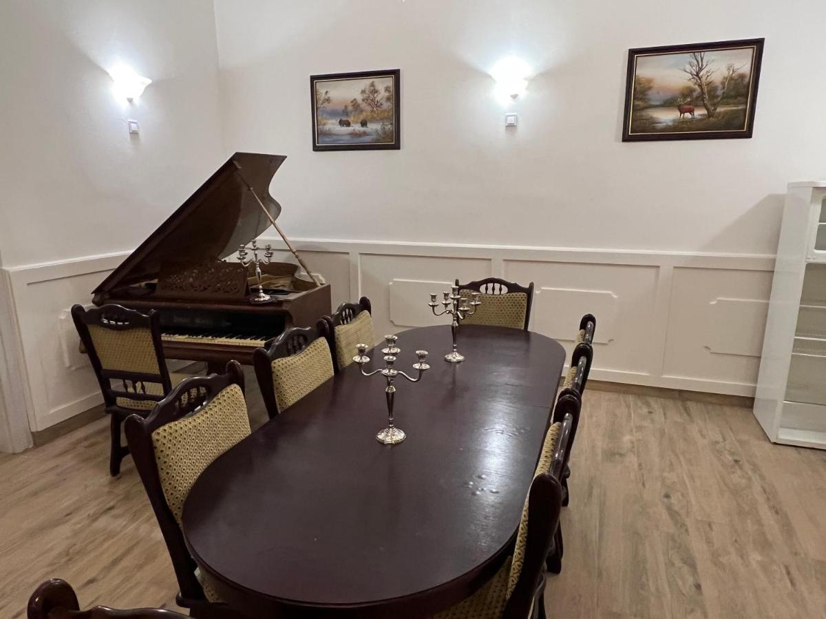 Kuria Vendeghaz Hotel Poroszlo Ngoại thất bức ảnh
